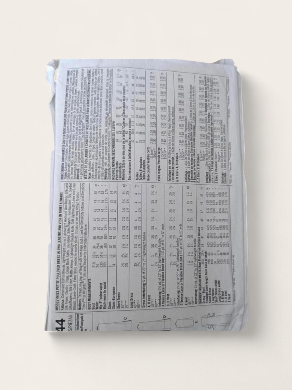Simplicity Sewing Pattern - Picture 2 of 2